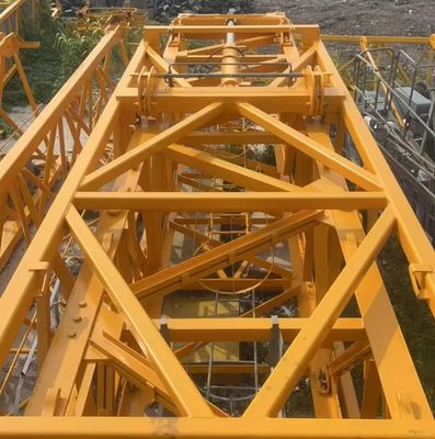QTZ250 7020 ব্যবহৃত টাওয়ার ক্রেন 10t সর্বোচ্চ লোড 70m বুম এবং L68 মাস্ট সঙ্গে