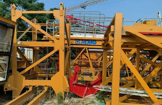 লোড ১০ টন লোড ৭০২০ ব্যবহৃত টাওয়ার ক্রেন ফ্রিস্ট্যান্ড উচ্চতা ৬০ মিটার এল৬৮ মাস্ট